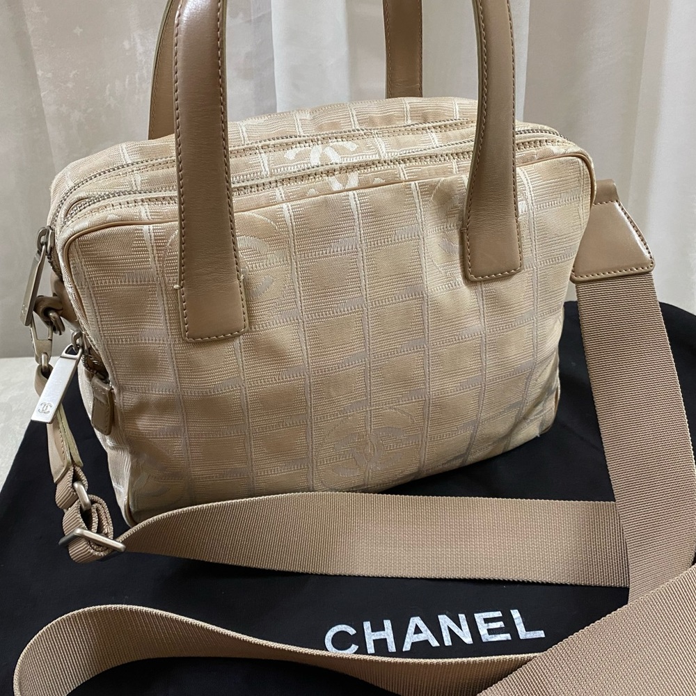 🆕 Chanel “New Travel line”Crossbody/Shoulder Bag - Picture 1 of 9
